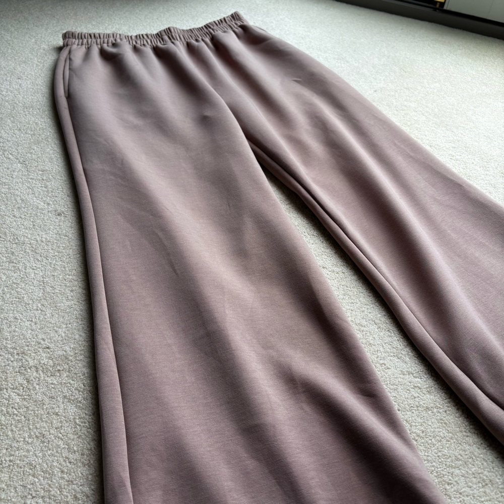 Dear Scarlett Tan Wide Leg Pants with Relaxed Fit and Elastic Waistband size XL - Picture 4 of 4